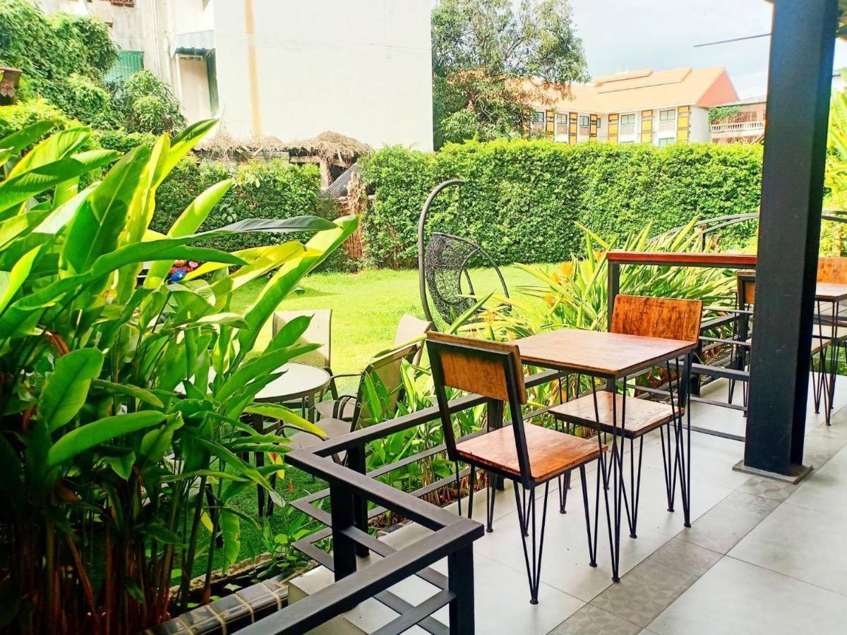 Hotel De Nara-Sha Extra Plus Chiang Mai Exterior photo