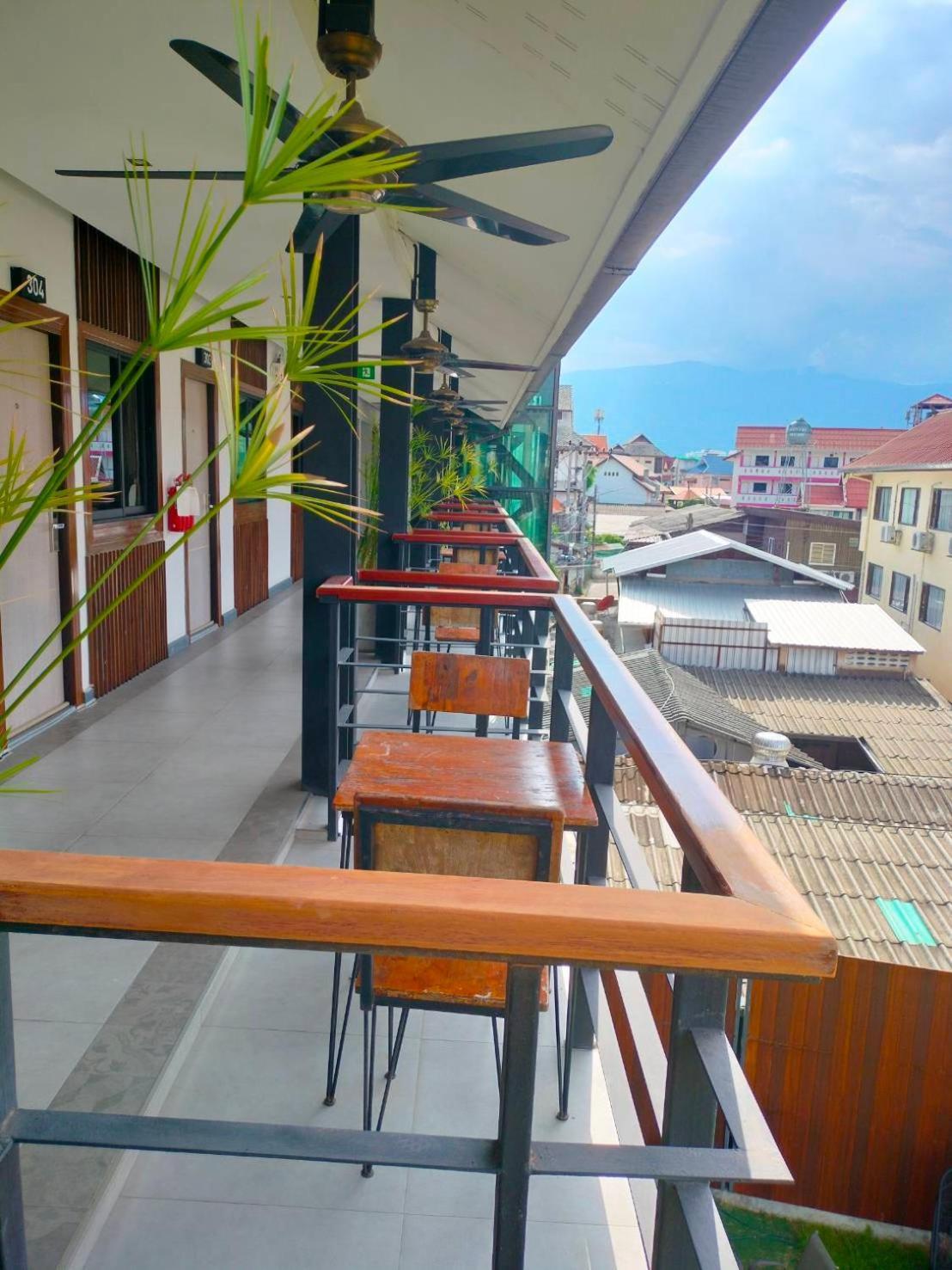 Hotel De Nara-Sha Extra Plus Chiang Mai Exterior photo